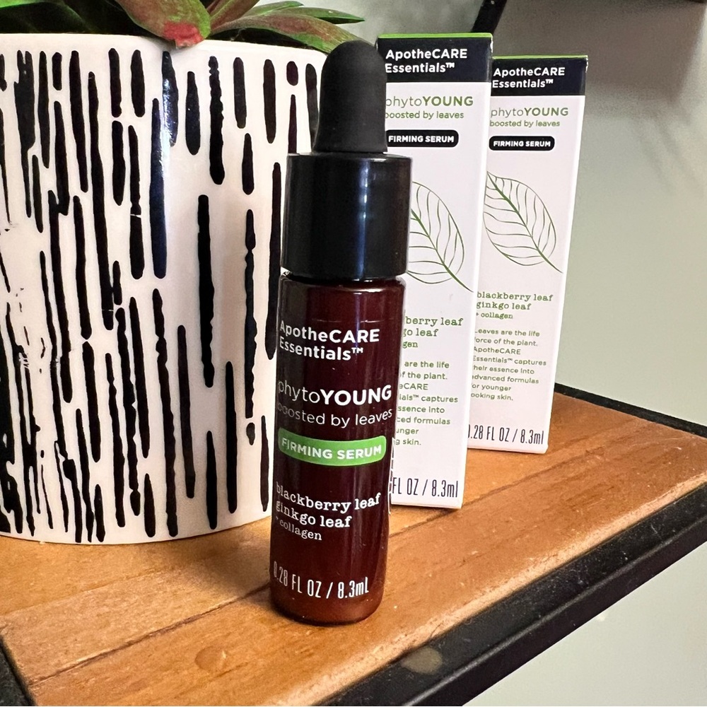 ApotheCare Essentials PhytoYOUNG Firming‎ Serum Trial Size 0.28 fl oz